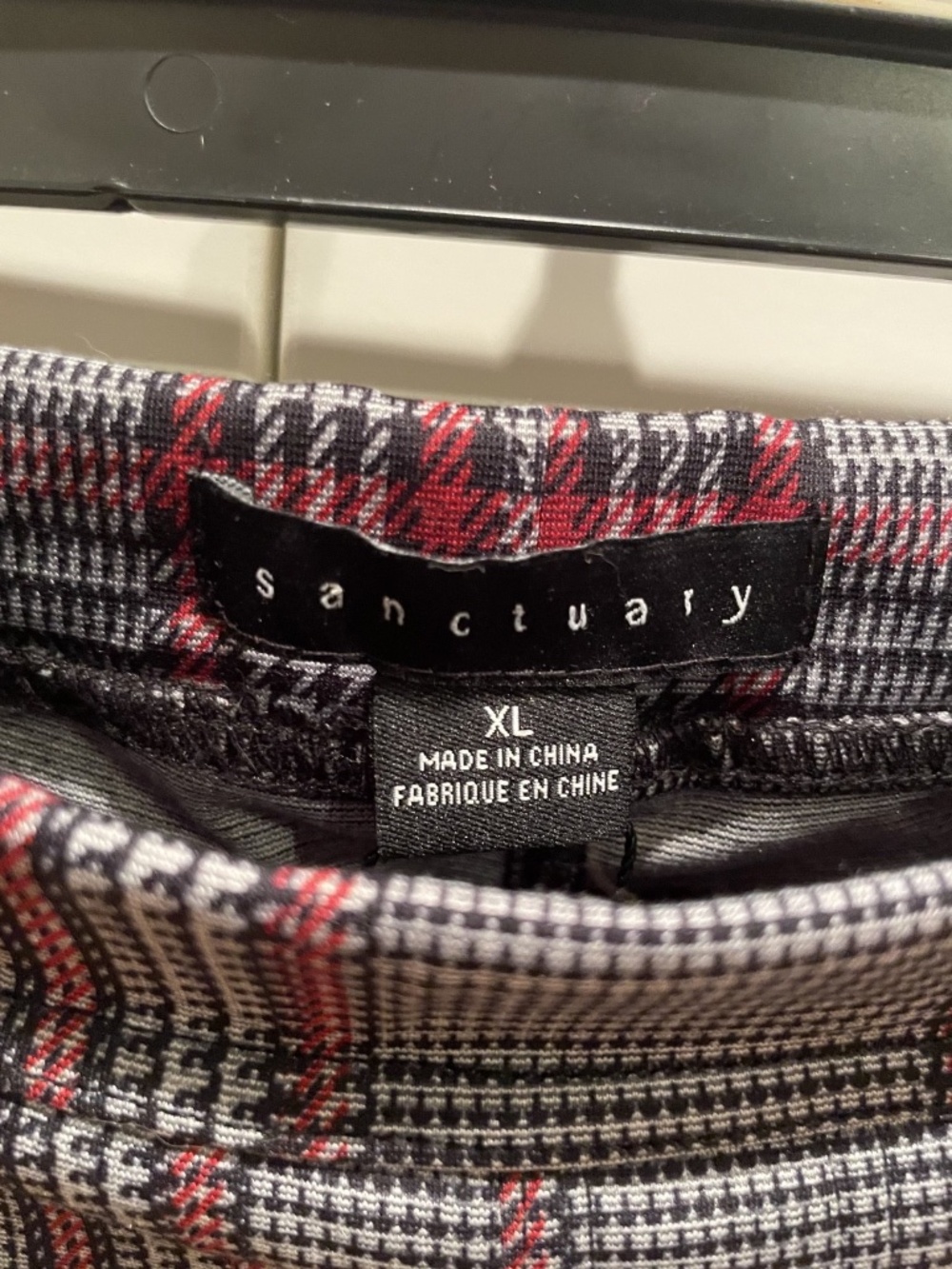 NWT Sanctuary Red and Gray Plaid Ponte Legging Straight Leg Pants - Picture 4 of 6